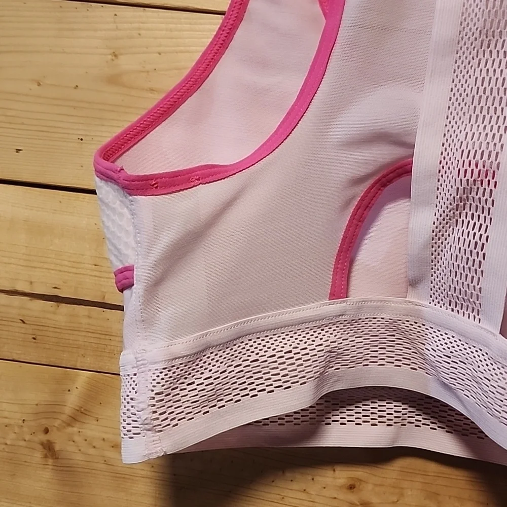 Nike Dri-Fit Sports Bra Pink Size Small NWOT